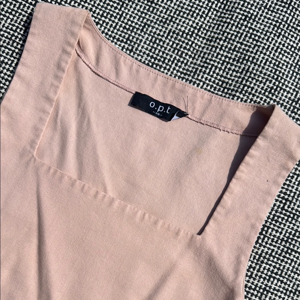 Pink Square Crop Top - Picture 2 of 4